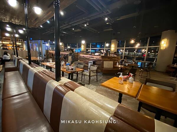 2022高雄貳樓菜單 前鎮區餐廳 用餐心得 麵包吃到飽 高雄寵物友善餐廳 SKM餐廳分享