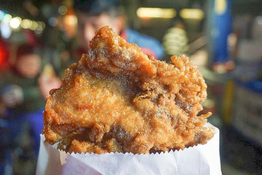 美翻了‼ 2020碧潭水舞登場(2020/2/14~2020/04/12)，只有碧潭能超越碧潭！漩渦造型水舞、鳳凰水舞、粉紅愛情燈廊，小吃美食一次滿足。