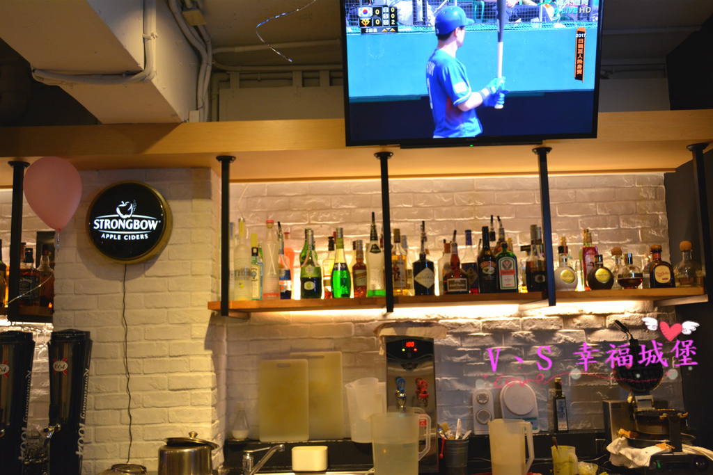 【台北美食】松山運動美式餐廳  Dreamer 38 ~ 一個擁有美食饗宴及運動熱情的餐廳，貼心設有不被打擾的VIP室