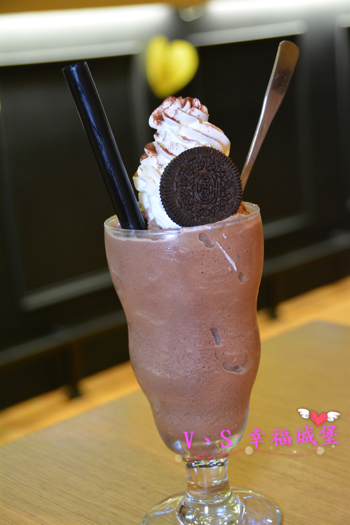 【台北美食】松山運動美式餐廳  Dreamer 38 ~ 一個擁有美食饗宴及運動熱情的餐廳，貼心設有不被打擾的VIP室