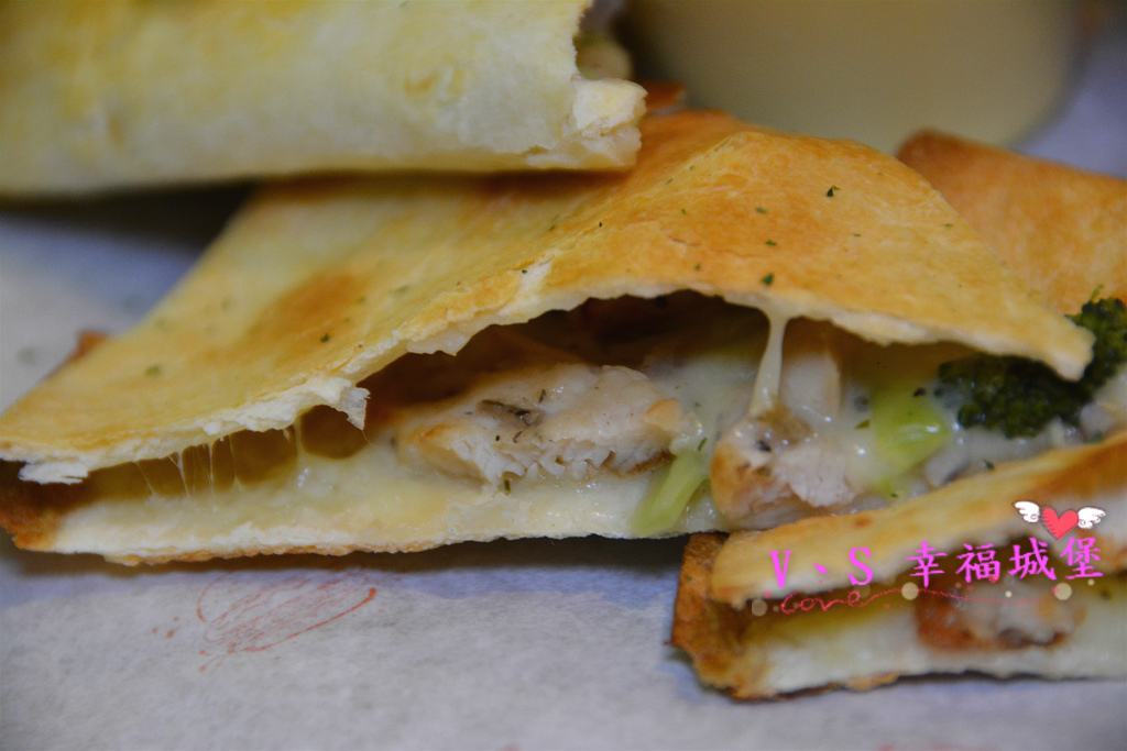 【台北美食】松山運動美式餐廳  Dreamer 38 ~ 一個擁有美食饗宴及運動熱情的餐廳，貼心設有不被打擾的VIP室