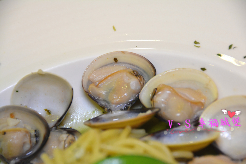 【台北美食】松山運動美式餐廳  Dreamer 38 ~ 一個擁有美食饗宴及運動熱情的餐廳，貼心設有不被打擾的VIP室