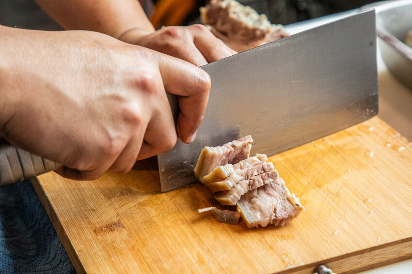 桃園市桃園區阿忠溫體羊肉店|新鮮直達餐桌!任點無雷快炒有夠強,在地人私藏最好吃溫體羊肉爐老店