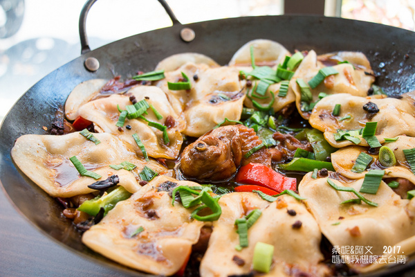 大翟門地鍋雞：【台南東區】大翟門地鍋雞➤台南也吃的到徐州料理！台北名店『徐淮人家』來台南囉!