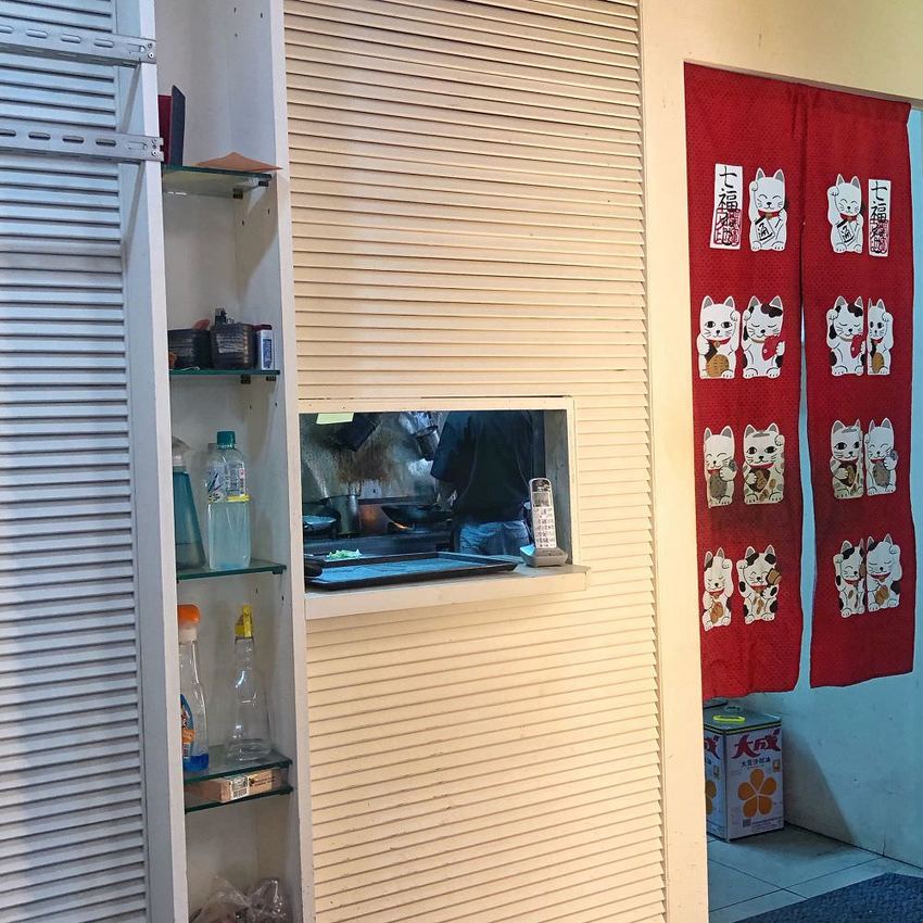 台南東區【大翟門地鍋雞】台南也吃得到道地徐州菜了! 羊蠍子x地鍋雞 香麻入味垂涎欲滴的好滋味 來店打卡還送炒菜 | 小白只饗ㄔ美食