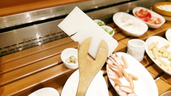 溫野菜-台南大遠百公園店:しゃぶしゃぶ温野菜日本涮涮鍋專門店-台南中西區高cp火鍋 豐富的蔬菜、肉品、海鮮及熟食 就是任您吃、吃到飽