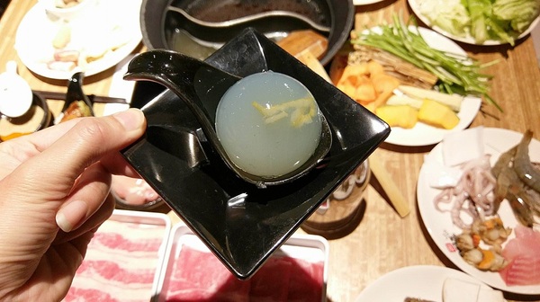 溫野菜-台南大遠百公園店:しゃぶしゃぶ温野菜日本涮涮鍋專門店-台南中西區高cp火鍋 豐富的蔬菜、肉品、海鮮及熟食 就是任您吃、吃到飽