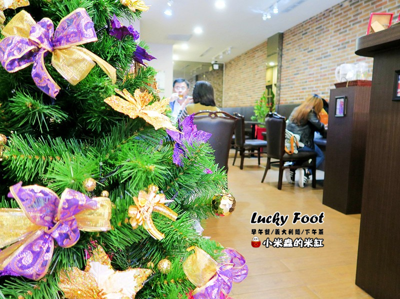 【捷運大橋頭站】Lucky Foot ~大稻埕/義大利麵/早午餐/咖啡/下午茶，被好多兔子包圍的可愛咖啡廳♥