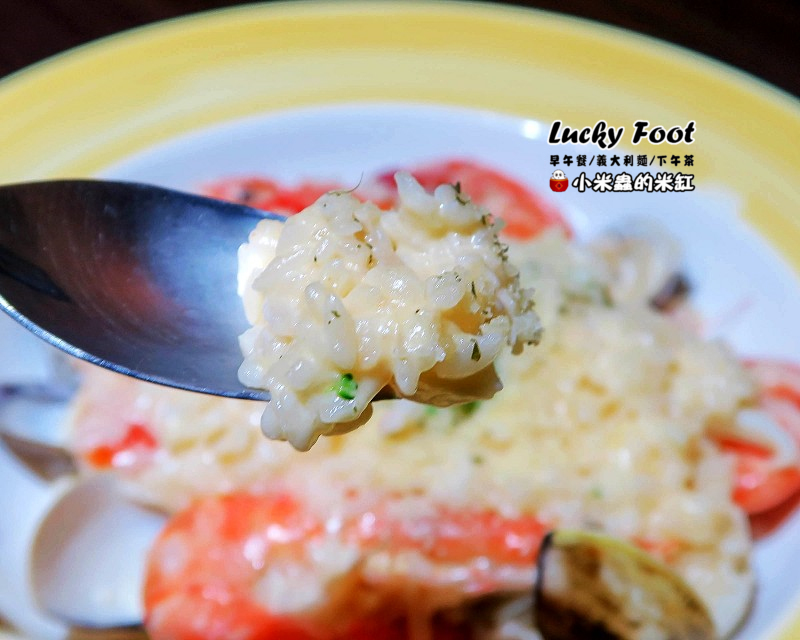 【捷運大橋頭站】Lucky Foot ~大稻埕/義大利麵/早午餐/咖啡/下午茶，被好多兔子包圍的可愛咖啡廳♥