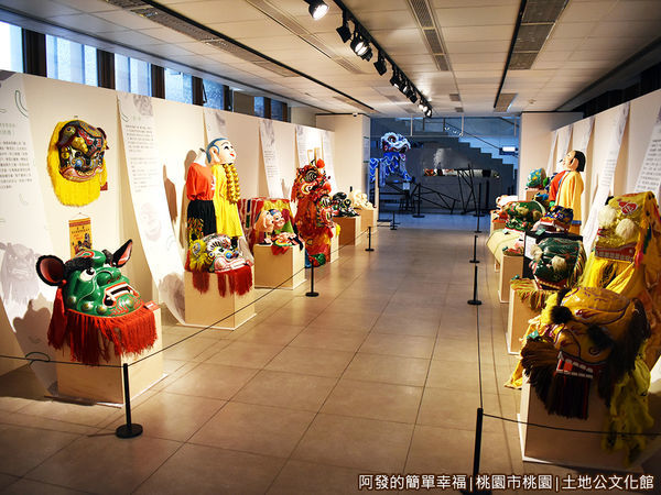 土地公文化館06-5樓-弄獅特展.JPG