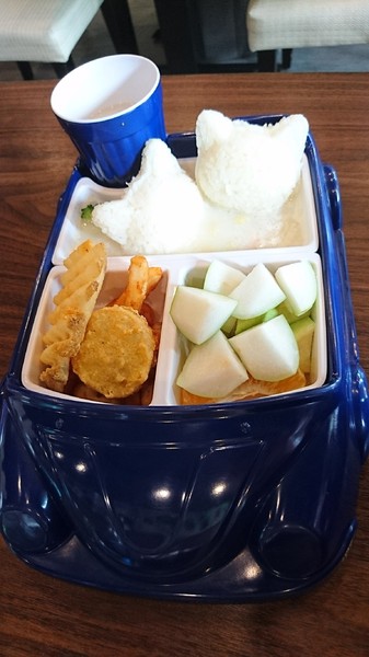 初覓手作餐坊：高雄~初覓手作餐坊~古錐的貓咪餐點~覓覓店長歡迎您~貓咪主題餐廳~