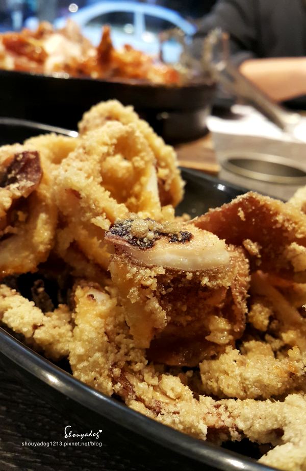 打啵G(台中大隆店)：【韓式料理】打啵g-台中大隆店限定 超好吃的皇冠炸雞系列