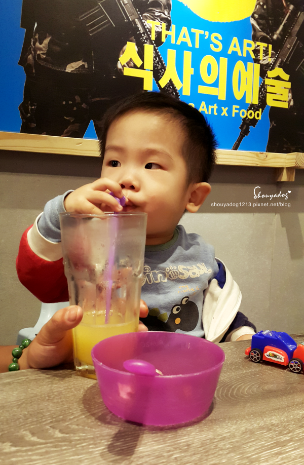 打啵G(台中大隆店)：【韓式料理】打啵g-台中大隆店限定 超好吃的皇冠炸雞系列