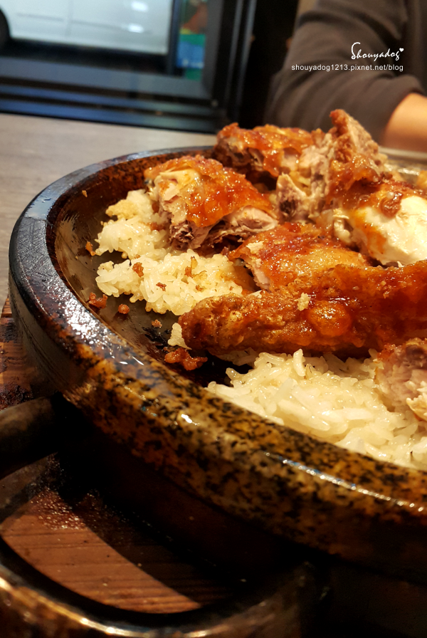 打啵G(台中大隆店)：【韓式料理】打啵g-台中大隆店限定 超好吃的皇冠炸雞系列