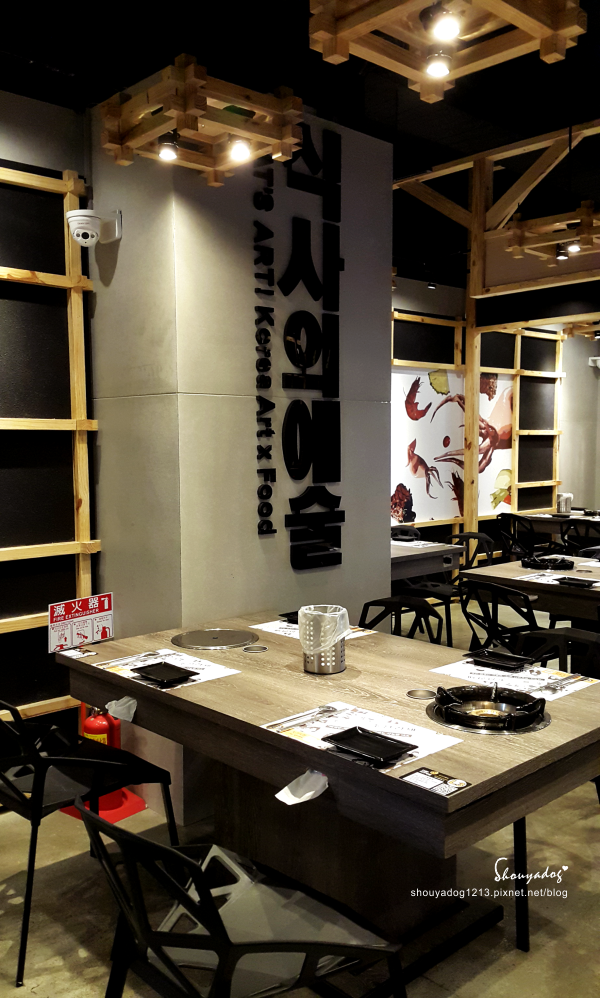 打啵G(台中大隆店)：【韓式料理】打啵g-台中大隆店限定 超好吃的皇冠炸雞系列