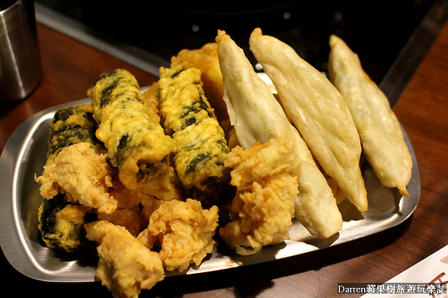 『桃園att筷食尚』兩餐韓國年糕火鍋無限量吃到飽(桃園店)★329元吃到飽年糕吃一餐再做炒飯吃兩餐