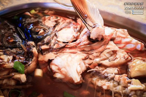 鼻頭魚港海鮮(阿秀海產)|屏東縣恆春鎮鼻頭漁港在地隱藏版必吃海產店;價格公開且內行人才知道的無菜單海產店;來墾丁必吃,不然就白來玩了。(三立電視台~台灣尚青、青春好七淘推薦)