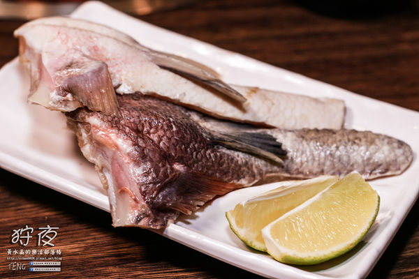 狩夜無煙炭火燒烤|桃園市桃園區“無限續點吃喝到飽”燒烤餐廳；免千元小火鍋加炭火燒烤，這個冬夜就是暖呼呼啦。