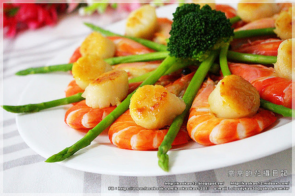 海傑納頂級禮盒：【高雄】新興區。海昇水產 海傑納頂級禮盒《頂級南非圓鱈、日本北海道帶子、頂級船凍小卷、泰國熟草蝦》