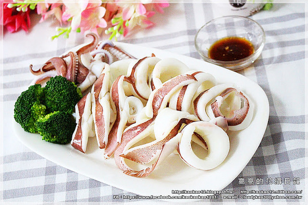 海傑納頂級禮盒：【高雄】新興區。海昇水產 海傑納頂級禮盒《頂級南非圓鱈、日本北海道帶子、頂級船凍小卷、泰國熟草蝦》