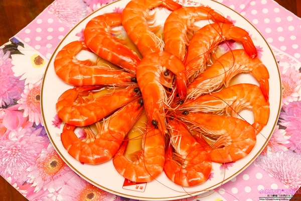 蝦覓世界：【宅配美食】☼蝦覓世界☼滿滿整桌海鮮年菜到你家，料理不用10分鐘，讓你輕鬆過好年！♥♥