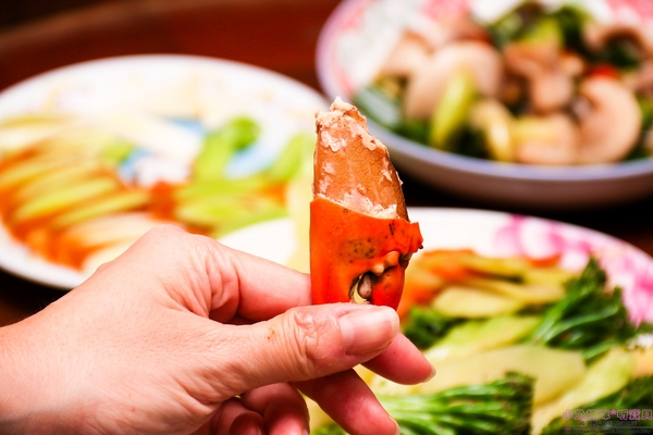 蝦覓世界：【宅配美食】☼蝦覓世界☼滿滿整桌海鮮年菜到你家，料理不用10分鐘，讓你輕鬆過好年！♥♥
