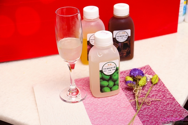 蝦覓世界：【宅配美食】☼蝦覓世界☼滿滿整桌海鮮年菜到你家，料理不用10分鐘，讓你輕鬆過好年！♥♥