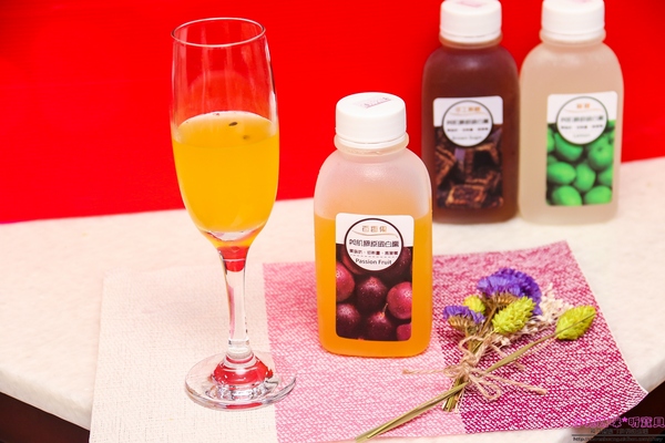 蝦覓世界：【宅配美食】☼蝦覓世界☼滿滿整桌海鮮年菜到你家，料理不用10分鐘，讓你輕鬆過好年！♥♥