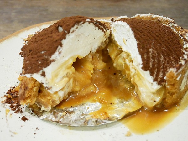 Thai j：泰Thai.J-台中大墩路上花草系餐廳  滿滿植物把店內佈置得超華麗  公主系列布朗尼很吸睛