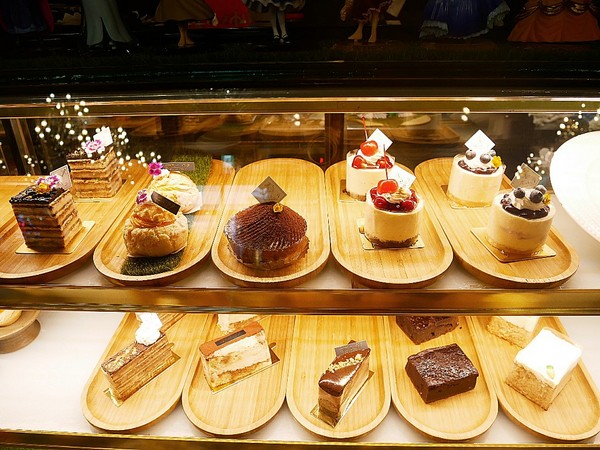 Thai j：泰Thai.J-台中大墩路上花草系餐廳  滿滿植物把店內佈置得超華麗  公主系列布朗尼很吸睛