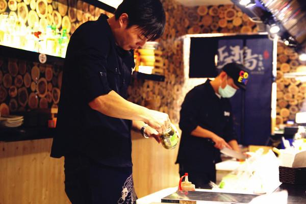 鹿兒島燒肉專賣店(中和中山店):愛評體驗團【新北市中和區。燒肉】鹿兒島燒肉專賣店(中和中山店) 單人套餐 一人吃也不孤單