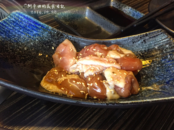 力士本鎮：【苗栗頭份】力士本鎮有「樂力士燒肉、鮮力士陶鍋」兩種選擇，找出你所愛並享受其中。