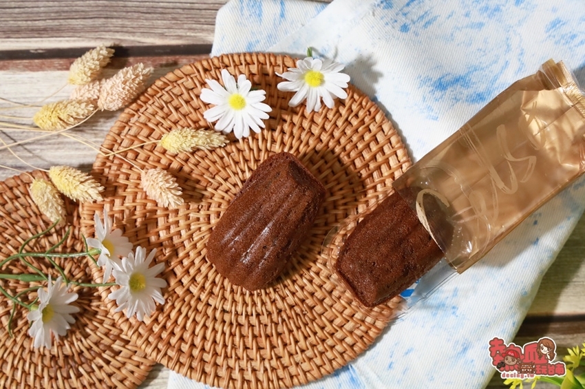 【台南甜點】2021最美的法式甜點禮盒！低糖高蛋白，就連健身教練也超愛~達克瓦茲、布朗尼、瑪德蓮讓你一次獲得：Celso Pâtisserie 漫步左岸法式甜點 - 熱血玩台南。跳躍新世界