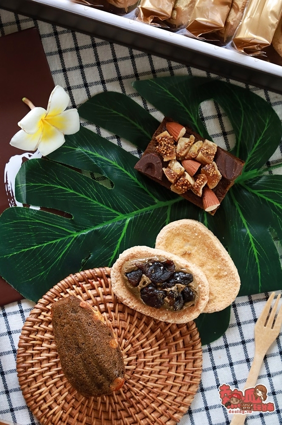 【台南甜點】2021最美的法式甜點禮盒！低糖高蛋白，就連健身教練也超愛~達克瓦茲、布朗尼、瑪德蓮讓你一次獲得：Celso Pâtisserie 漫步左岸法式甜點 - 熱血玩台南。跳躍新世界