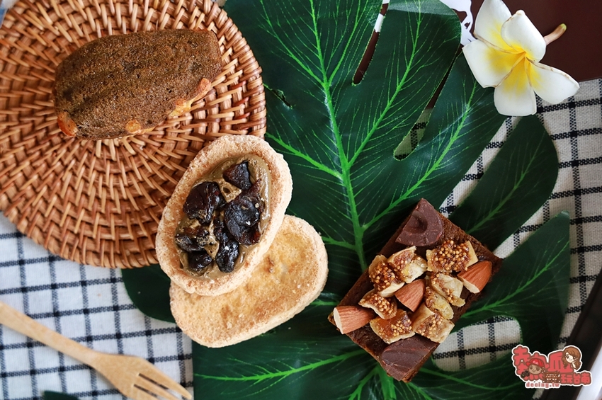 【台南甜點】2021最美的法式甜點禮盒！低糖高蛋白，就連健身教練也超愛~達克瓦茲、布朗尼、瑪德蓮讓你一次獲得：Celso Pâtisserie 漫步左岸法式甜點 - 熱血玩台南。跳躍新世界