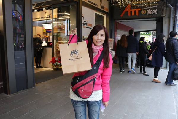 蘑菇森林義大利麵坊(ATT筷食尚店)：【桃園食記】桃園ATT筷食尚店~蘑菇森林義大利麵坊(桃園店)/TOP1的香草雞腿排/份量十足的奶油燻雞麵/餐廳的氣氛營造得就像在叢林般