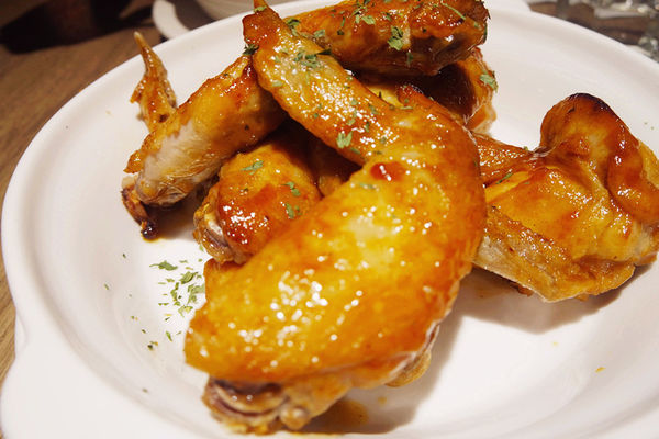 (FoOd桃園)♥【蘑菇森林義大利麵坊(桃園ATT筷食尚店)】CP值很高的主題式風格義式餐廳,份量很大吃得很飽又滿足了味蕾