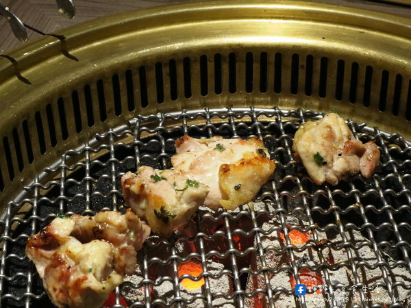 市太郎燒肉市場:〖台中│美食〗市太郎燒肉市場 ❤ 西屯區日式燒肉推薦,近秋紅谷生態公園~全新菜單新亮相,除了日式燒肉外,還推出CP值破表的商業午餐,只要198元起,還有專人為您燒烤唷!!