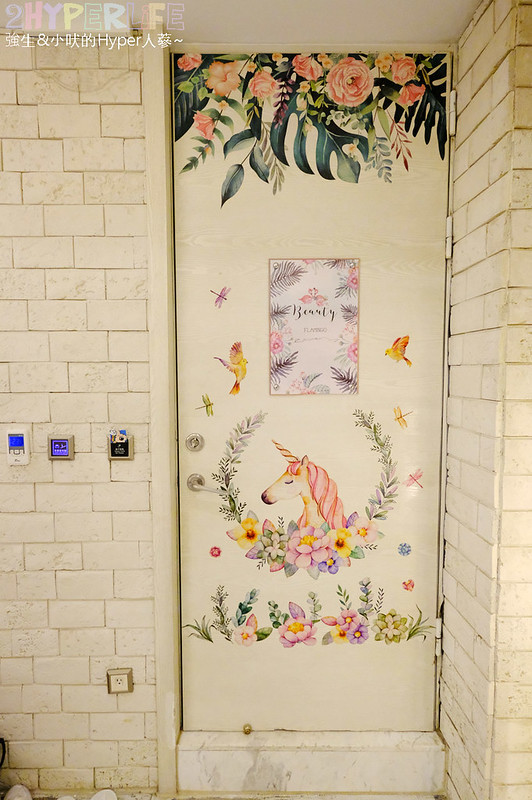 台中 獨角獸房型,台中HOTEL,台中KTV MOTEL,台中MOTEL,台中住宿,台中住宿優惠,台中住宿推薦,台中打卡點,台中景點,台中汽車旅館,台中泳池MOTEL,獨角獸主題房,芭蕾 獨角獸房型,芭蕾城市渡假旅店,芭蕾渡假旅店 @強生與小吠的Hyper人蔘~