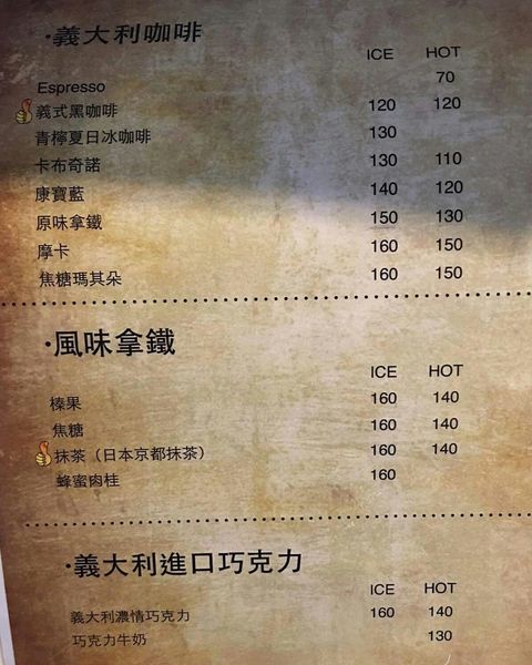 received_747481712074593-01