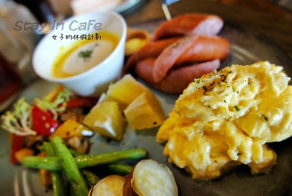 16-12-21-21-26-57-012_deco