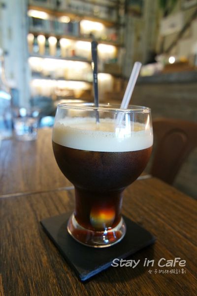 16-12-21-21-32-21-048_deco