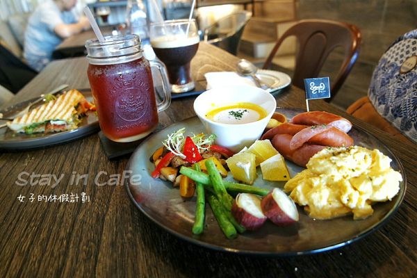 16-12-21-21-27-59-670_deco