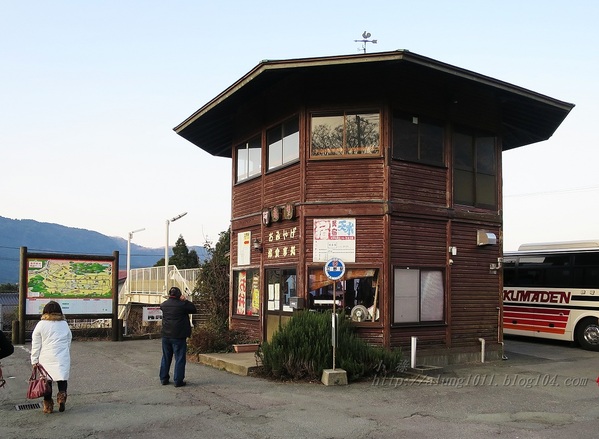 南阿蘇小火車：火車快飛~~  ...南阿蘇鉄道風情.. 田野連川谷‧冷風伴晨曦