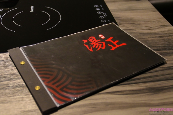 湯正黑潮涮涮:【新莊火鍋】☼湯正黑潮涮涮☼安格斯牛小排(prime)18盎司、海鮮大而新鮮,食材講究,海陸全包一次滿足!♥♥