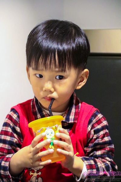 湯正黑潮涮涮:【新莊火鍋】☼湯正黑潮涮涮☼安格斯牛小排(prime)18盎司、海鮮大而新鮮,食材講究,海陸全包一次滿足!♥♥