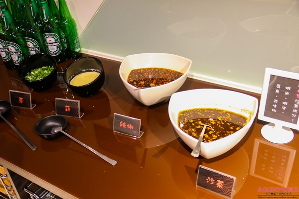 湯正黑潮涮涮:【新莊火鍋】☼湯正黑潮涮涮☼安格斯牛小排(prime)18盎司、海鮮大而新鮮,食材講究,海陸全包一次滿足!♥♥