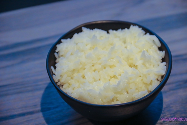 湯正黑潮涮涮:【新莊火鍋】☼湯正黑潮涮涮☼安格斯牛小排(prime)18盎司、海鮮大而新鮮,食材講究,海陸全包一次滿足!♥♥