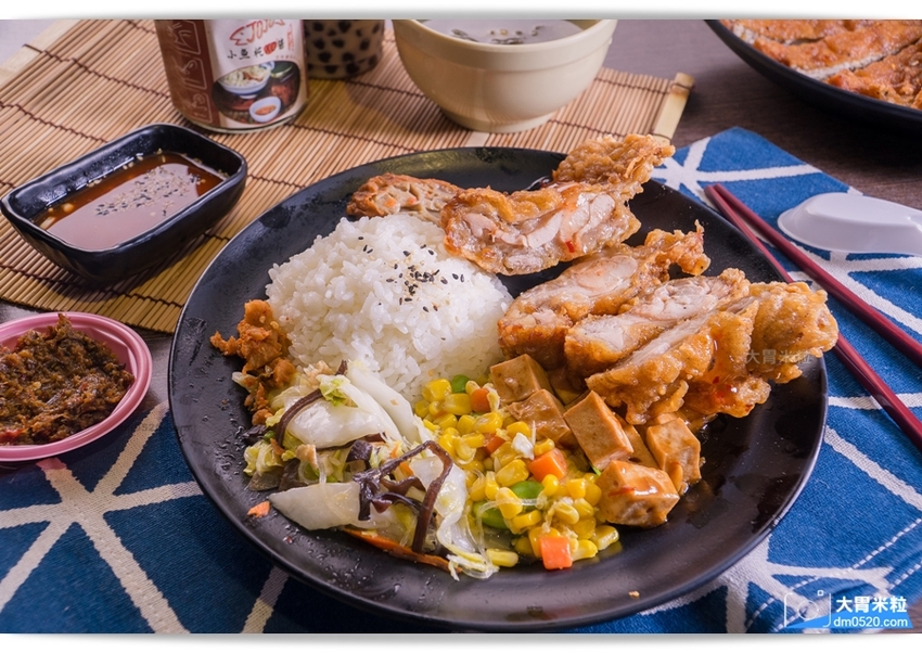 台北南京復興站最強外送便當,九九食坊,30款便當天天隨意變換！外帶內用免費享用溫體豬大骨湯喝到飽～獨家小魚乾XO醬超下飯,捷運南京復興站便當推薦,台北中山區便當外送推薦, - 大胃米粒 DAVID &