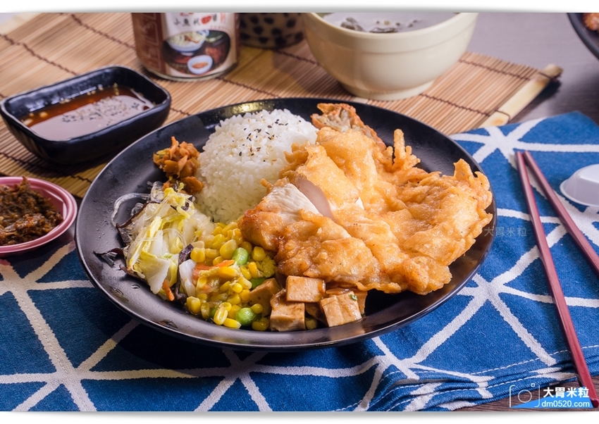 台北南京復興站最強外送便當,九九食坊,30款便當天天隨意變換！外帶內用免費享用溫體豬大骨湯喝到飽～獨家小魚乾XO醬超下飯,捷運南京復興站便當推薦,台北中山區便當外送推薦, - 大胃米粒 DAVID &